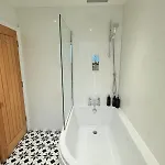 Big Fun Flat In Centre With Patio Bristol
