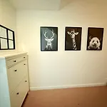 Big Fun Flat In Centre With Patio Bristol