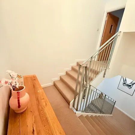 Apartman Big Fun Flat In Centre With Patio & Parking Bristol