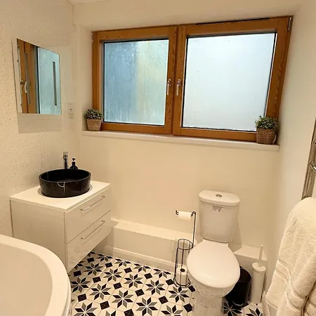 Apartman Big Fun Flat In Centre With Patio & Parking *