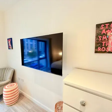 Apartment Big Fun Flat In Centre With Patio *